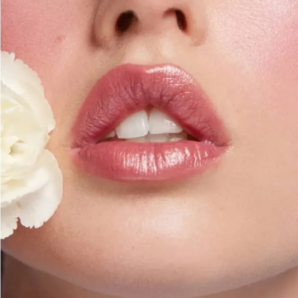 Beauty Bay Pink Lipstick